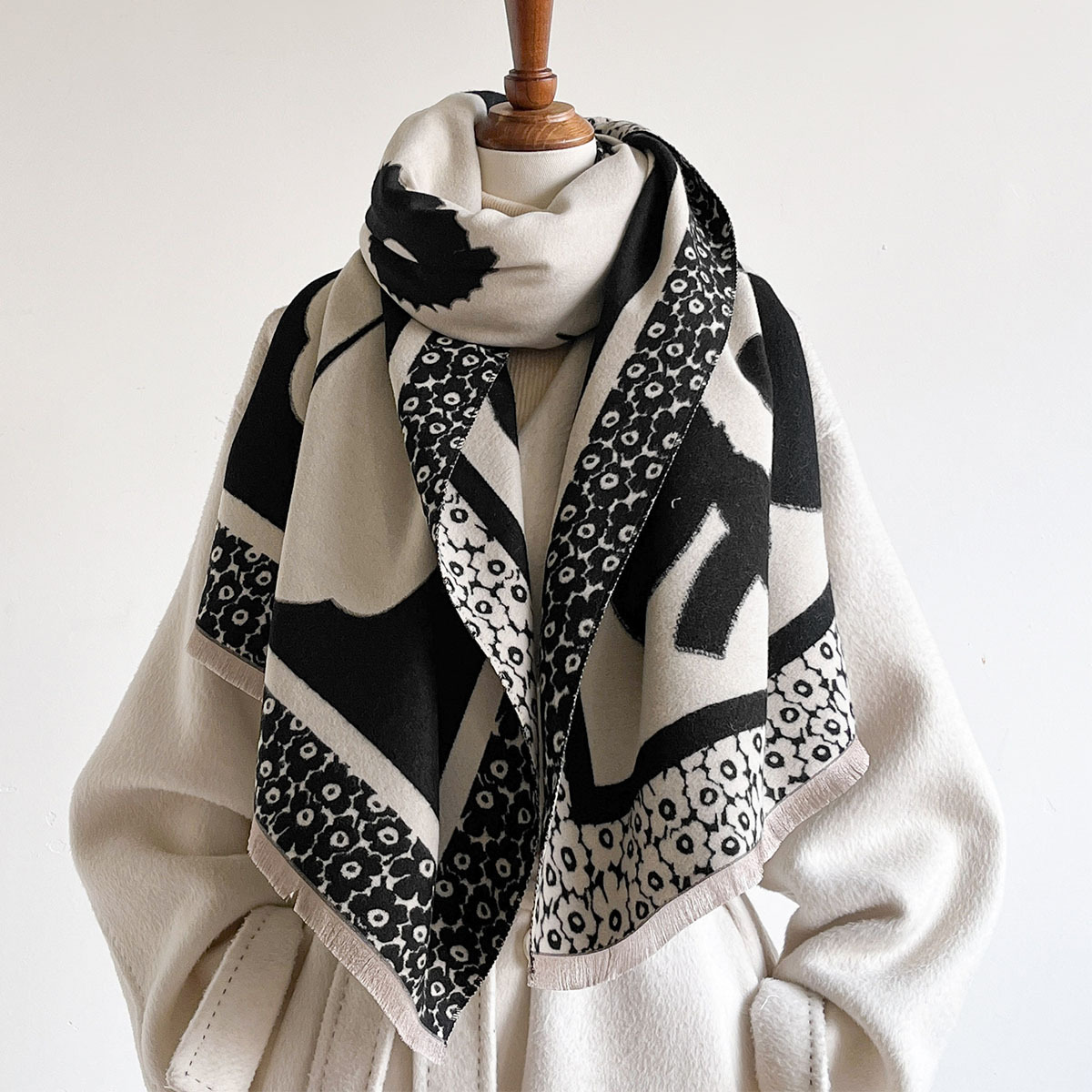 Syal Wanita, Syal Jacquard Mot - Cashmere Scarf ulasan dan harga